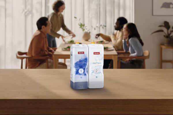 Wkład Miele środek piorący do białego i koloru Ultraphase 2 12517060